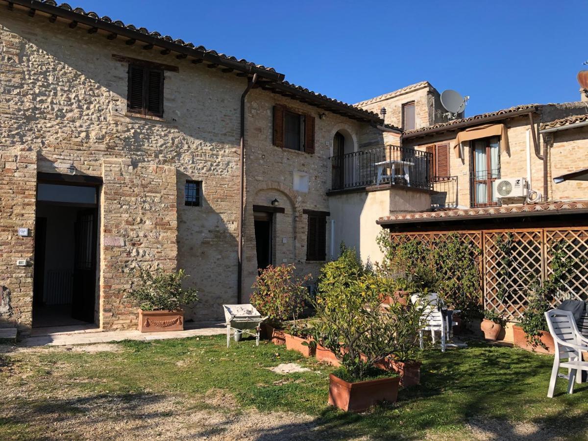 Agriturismo Camiano Piccolo Montefalco Exterior photo